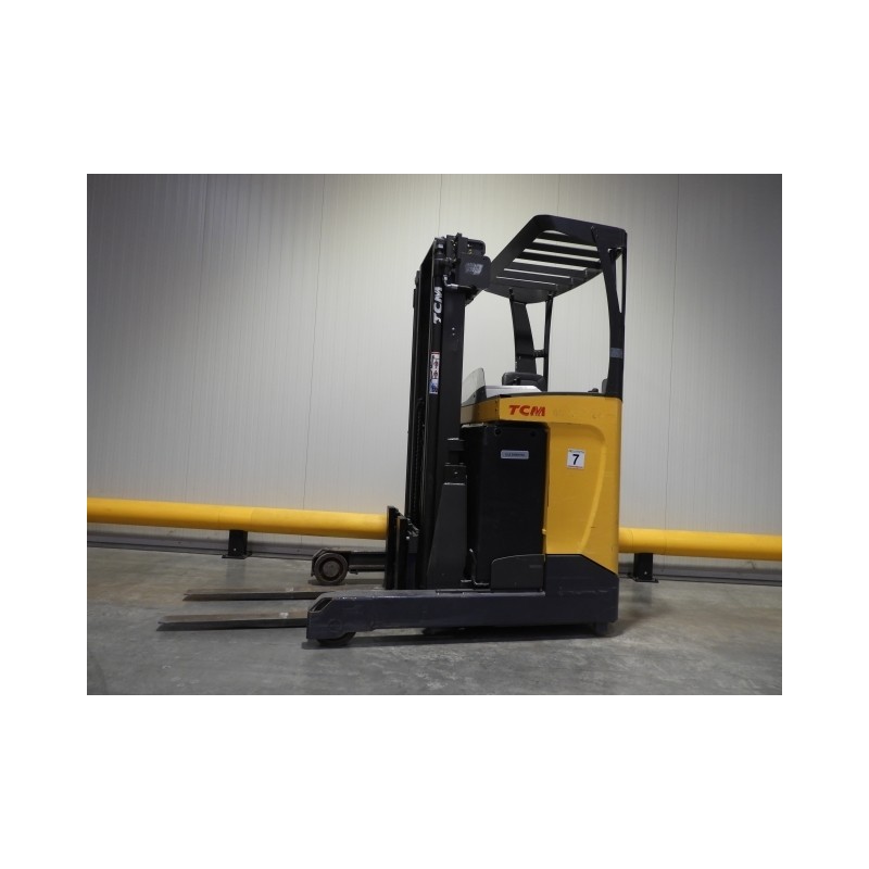 NEUWERTH Logistics SA - Atlet - ULS 120 - Chariot à mât retractable