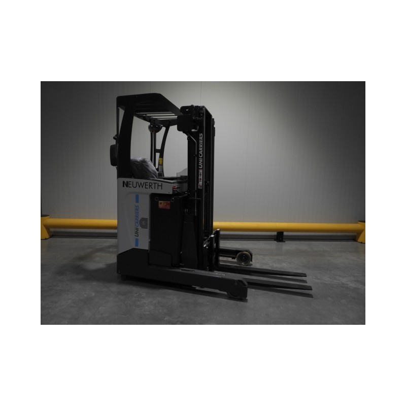 NEUWERTH Logistics SA - Atlet - ULS 120 - Chariot à mât retractable