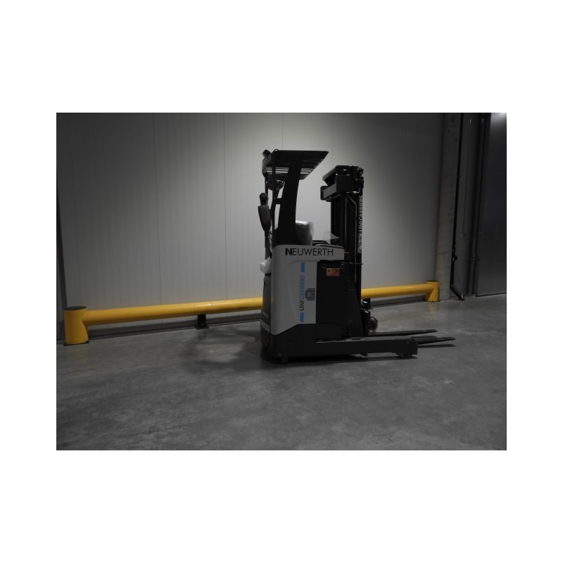 NEUWERTH Logistics SA - Atlet - ULS 120 - Chariot à mât retractable