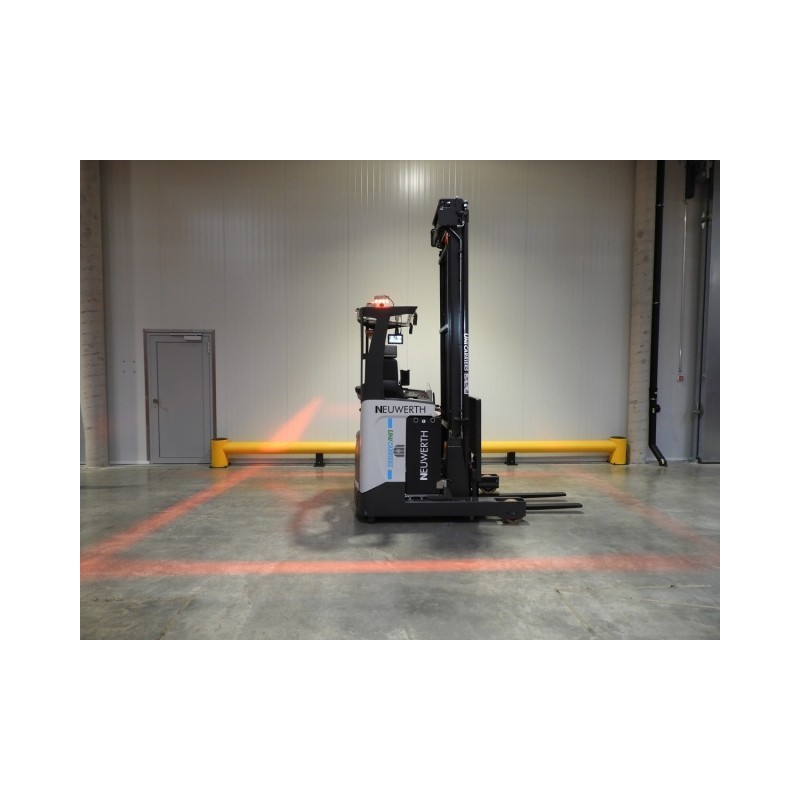 NEUWERTH Logistics SA - Atlet - UMS 160 - Chariot à mât retractable