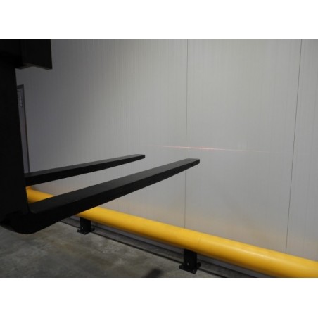 NEUWERTH Logistics SA - Atlet - UMS 160 - Chariot à mât retractable