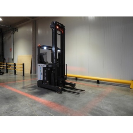 NEUWERTH Logistics SA - Atlet - UMS 160 - Chariot à mât retractable