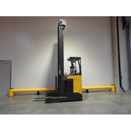 NEUWERTH Logistics SA - Atlet - UHD 200 - Chariot à mât retractable