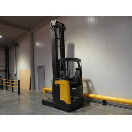 NEUWERTH Logistics SA - Atlet - UHD 200 - Chariot à mât retractable