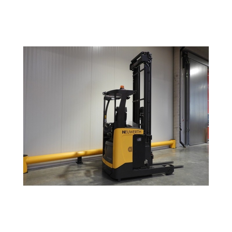 NEUWERTH Logistics SA - Atlet - UMS 160 - Chariot à mât retractable