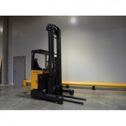 NEUWERTH Logistics SA - Atlet - UMS 160 - Chariot à mât retractable 2