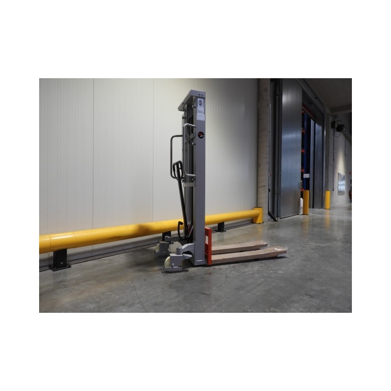 NEUWERTH Logistics SA - Neslift - SM 1000 H - Gerbeur manuel