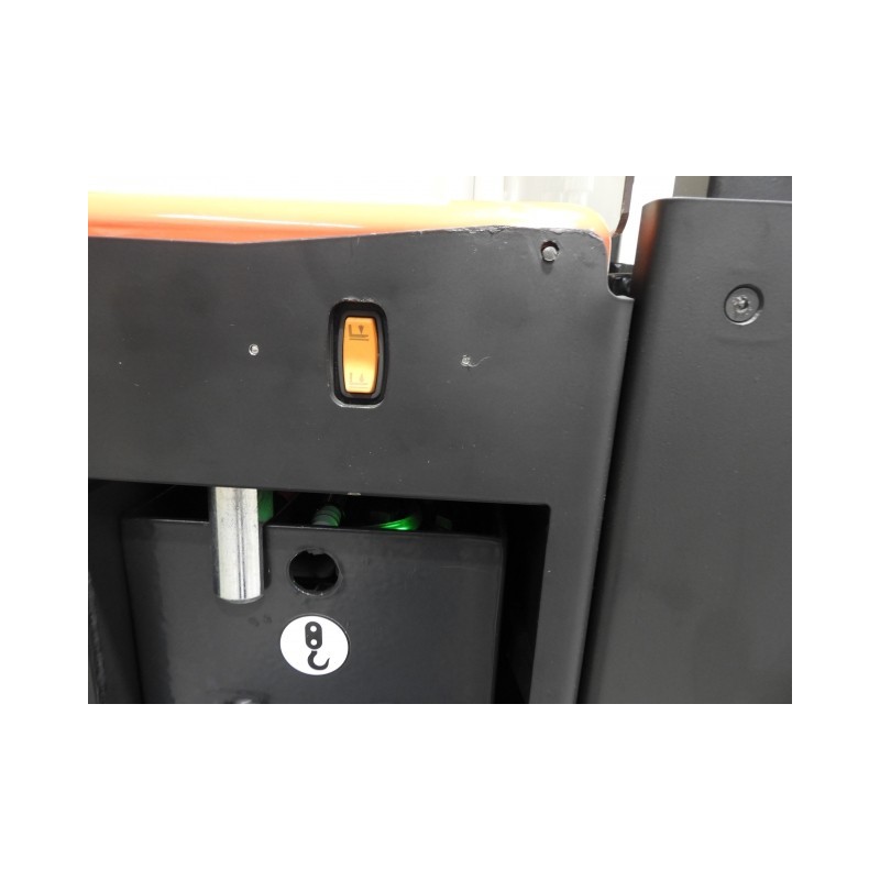 NEUWERTH Logistics SA - Neslift - SR 1000 TD - Gerbeur électrique