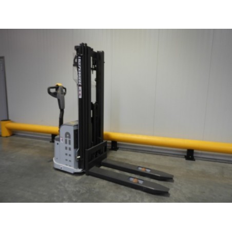 NEUWERTH Logistics SA - Atlet - PS 125 - Gerbeur électrique