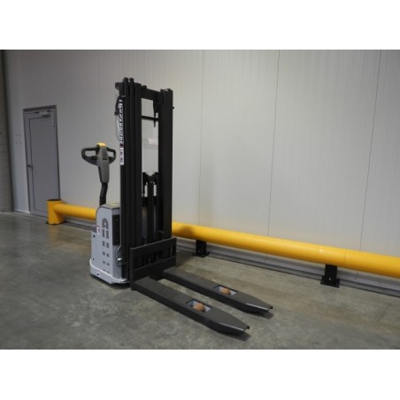 NEUWERTH Logistics SA - Atlet - PS 125 - Gerbeur électrique