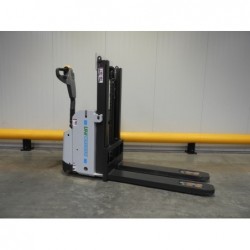 NEUWERTH Logistics SA - Atlet - PSD 125 - Gerbeur électrique