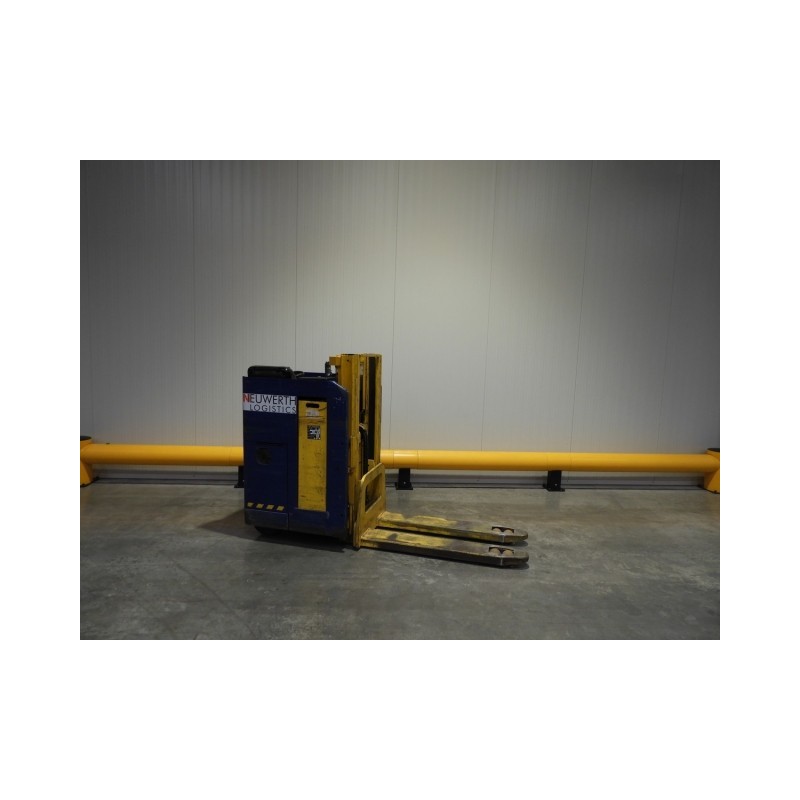 NEUWERTH Logistics SA - StÖcklin - EFI 1600 - Gerbeur électrique