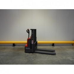 NEUWERTH Logistics SA - Neslift - TWIST DY - Gerbeur électrique