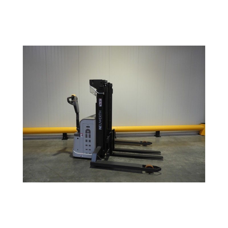 NEUWERTH Logistics SA - Atlet - PSH 200 - Gerbeur électrique