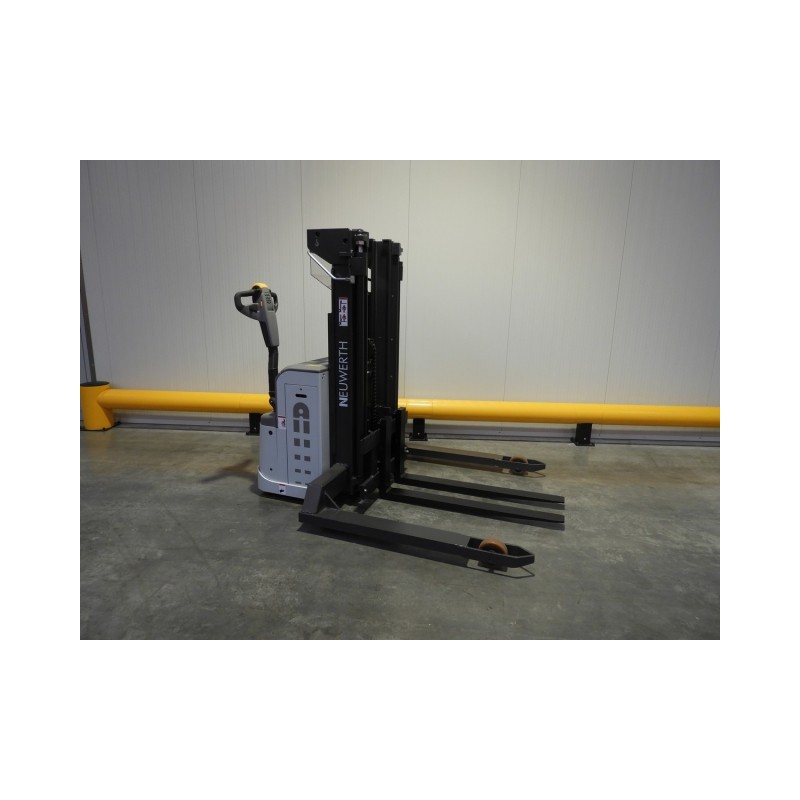 NEUWERTH Logistics SA - Atlet - PSH 200 - Gerbeur électrique