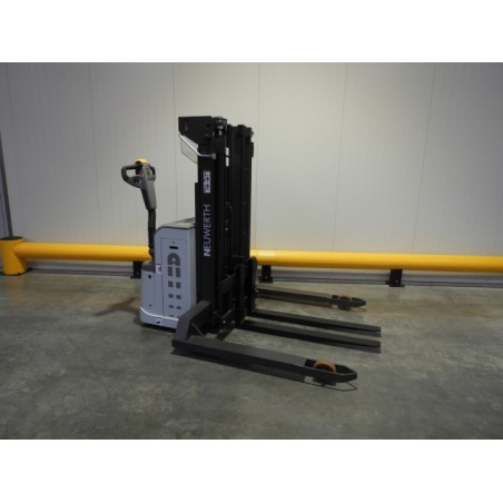 NEUWERTH Logistics SA - Atlet - PSH 200 - Gerbeur électrique
