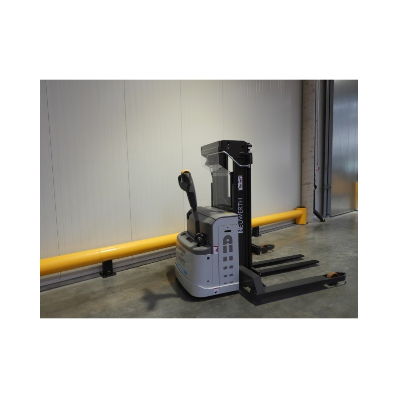 NEUWERTH Logistics SA - Atlet - PSH 200 - Gerbeur électrique