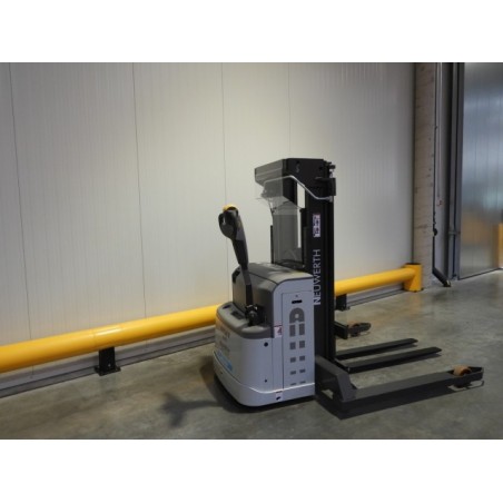 NEUWERTH Logistics SA - Atlet - PSH 200 - Gerbeur électrique