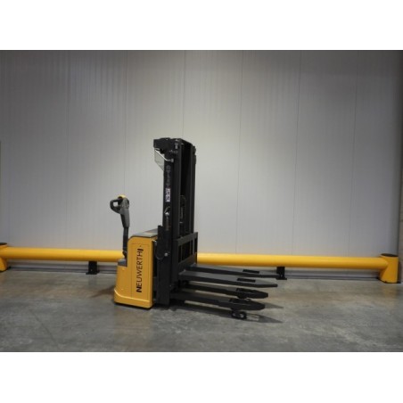 NEUWERTH Logistics SA - Atlet - PSH 160 - Gerbeur électrique