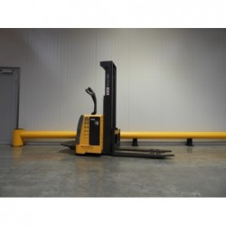 NEUWERTH Logistics SA - Atlet - TS 150 - Gerbeur électrique 2