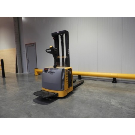 NEUWERTH Logistics SA - Atlet - TS 150 - Gerbeur électrique