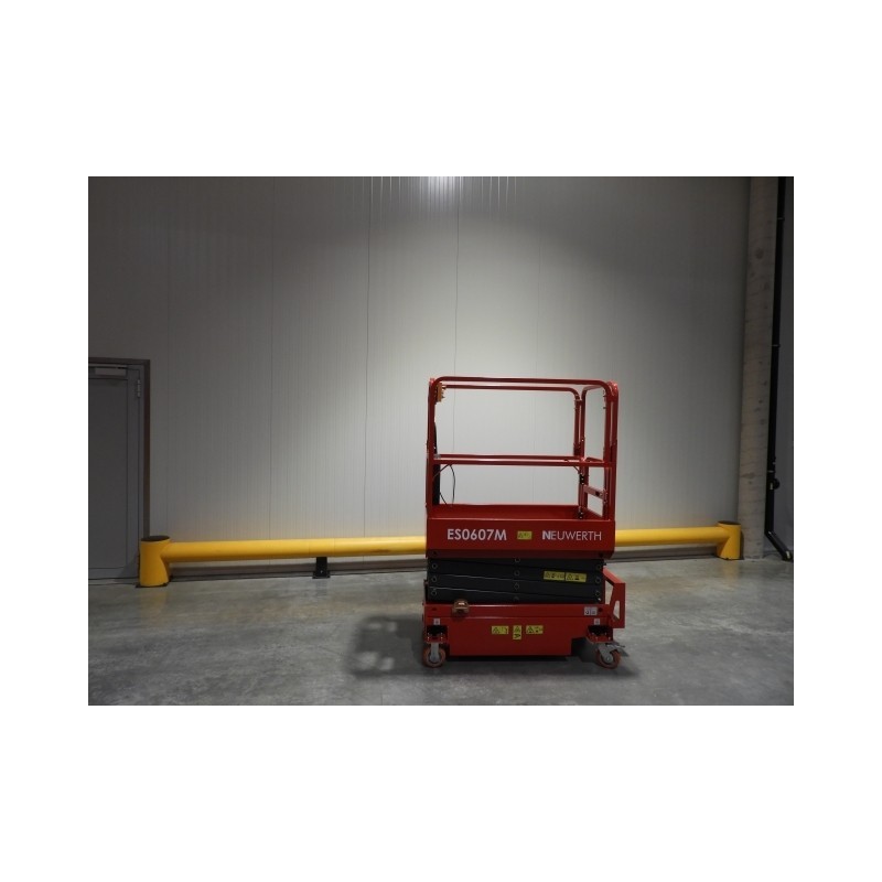 NEUWERTH Logistics SA - Neslift - KDQU0607 - Nacelle-élévatrice