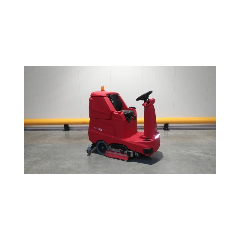 NEUWERTH Logistics SA - Rcm - GIGA 702R - Autolaveuse