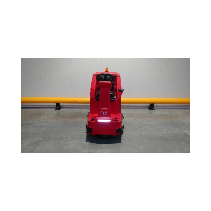 NEUWERTH Logistics SA - Rcm - GIGA 702R - Autolaveuse