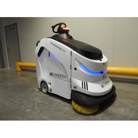 NEUWERTH Logistics SA - Gaussianrobotics - ECOBOT SWEEPER 111 - Balayeuse