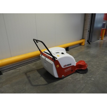 NEUWERTH Logistics SA - Rcm - BRAVA 900 ET - Balayeuse