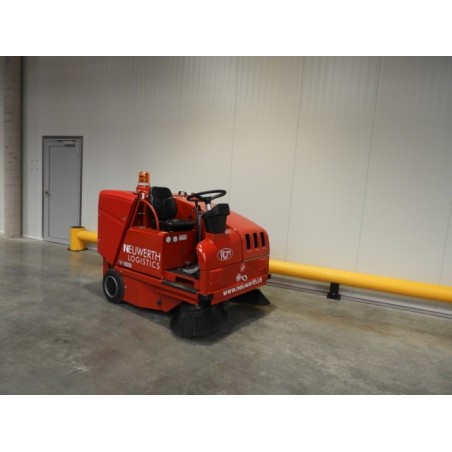 NEUWERTH Logistics SA - Rcm - BOXER D - Balayeuse