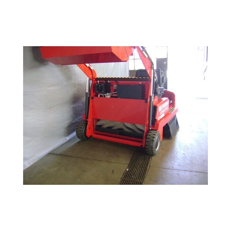 NEUWERTH Logistics SA - Rcm - RCM 2000 D/1 PANZER - Balayeuse