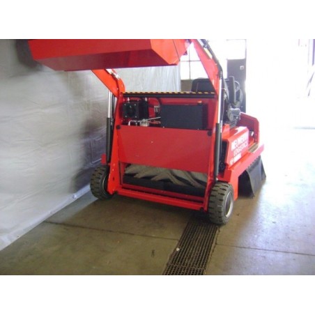 NEUWERTH Logistics SA - Rcm - RCM 2000 D/1 PANZER - Balayeuse