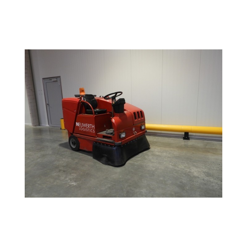 NEUWERTH Logistics SA - Rcm - BOXER E - Balayeuse