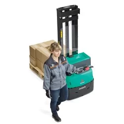 NEUWERTH Logistics SA - Mitsubishi Forklift Trucks - AXiA ES - SBP1xN2 - Gerbeur 2