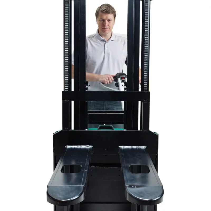 NEUWERTH Logistics SA - Mitsubishi Forklift Trucks - AXiA ES - SBP1xN2 (initial) - Gerbeur