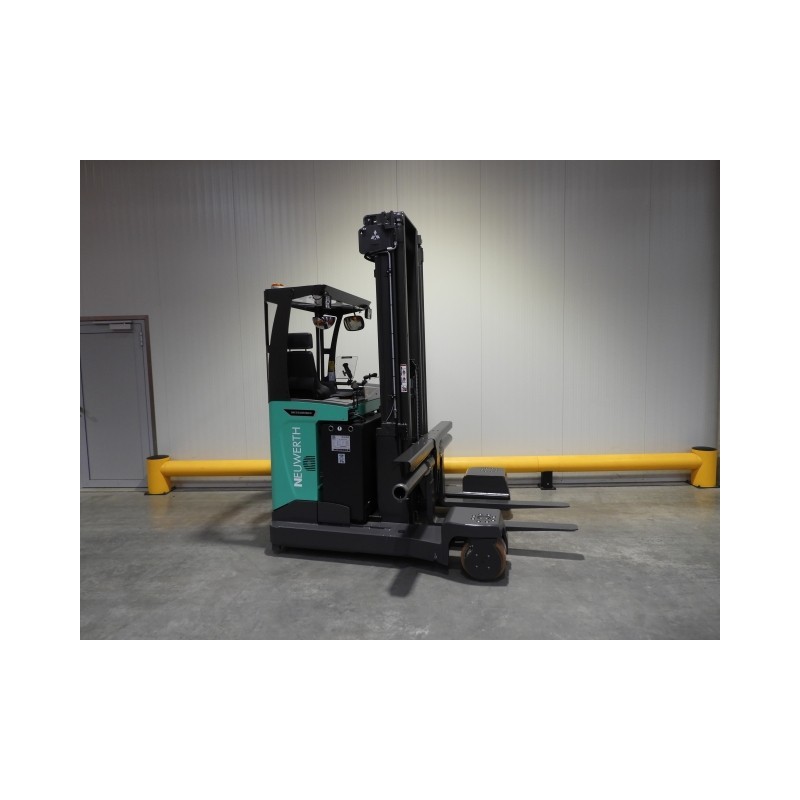 stock-occasions-chariot-a-mat-retractable-mitsubishi-rbm25n3-9599