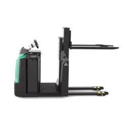 NEUWERTH Logistics SA - Mitsubishi Forklift Trucks - VELiA ES - OPB12N2F/FP - Préparateur de commandes 2