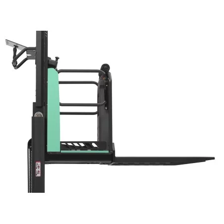 NEUWERTH Logistics SA - Mitsubishi Forklift Trucks - VELiA EM - OPBL10P - Order picker